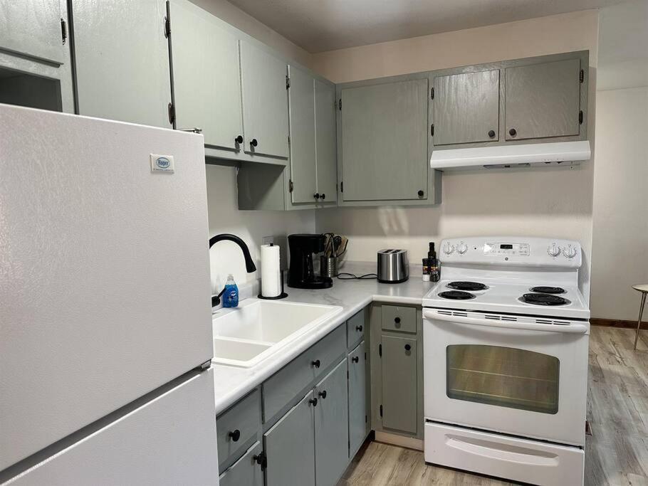 Capital Suite On 6Th Street - King Bed / Downtown! Springfield Ngoại thất bức ảnh
