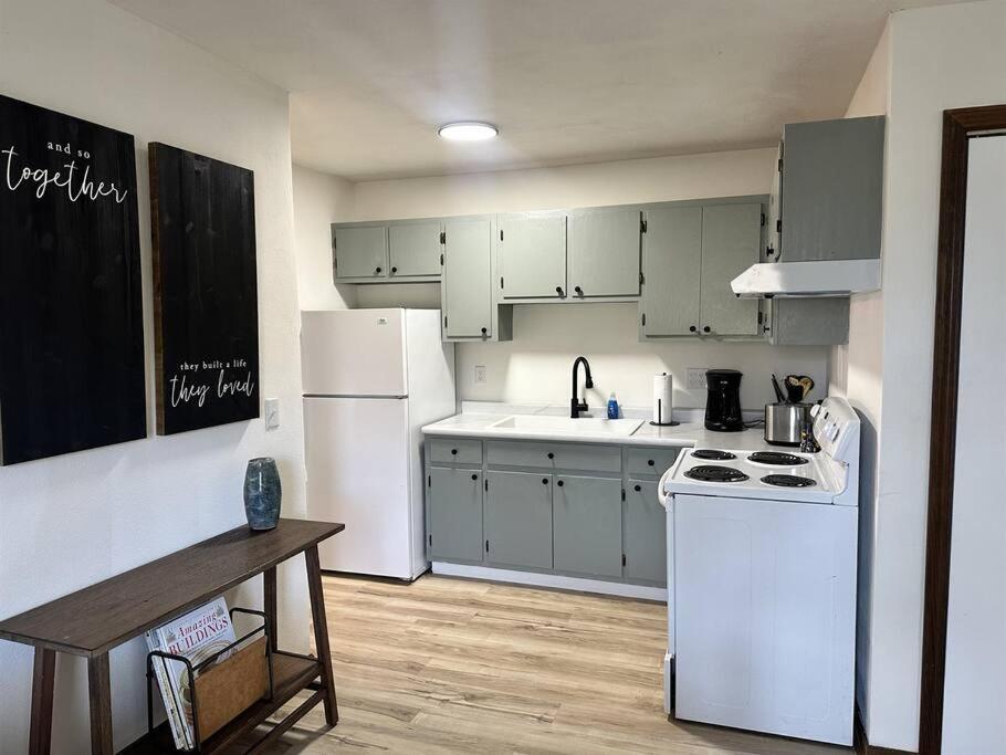 Capital Suite On 6Th Street - King Bed / Downtown! Springfield Ngoại thất bức ảnh